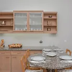 Cornelia\'S Garden Historic Home At Chania Center